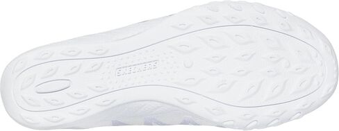 Skechers Modern Comfort Women's Breathe Easy-Infi Knity Sneaker in Saudi Arabia