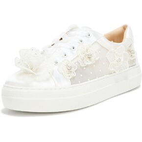 Betsey Johnson Women's Pryce Dress Pump
