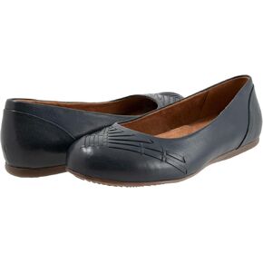 SoftWalk Women's Sonoma Weave Ballet Flat