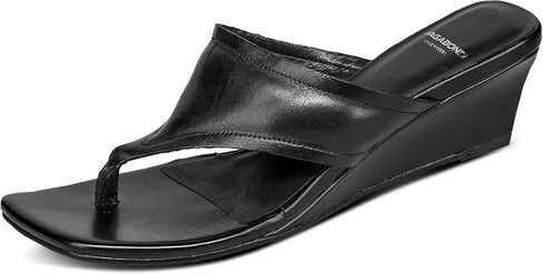 Vagabond Shoemakers Nellie in Saudi Arabia