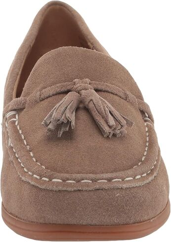 Trotters Women's Dawson Loafer in Kuwait