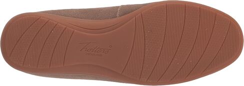 Trotters Women's Dawson Loafer in Kuwait