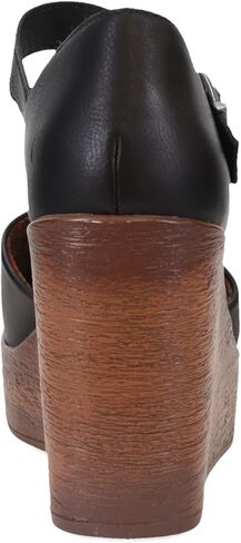 ب. نساء ، أليسون تسد in Kuwait