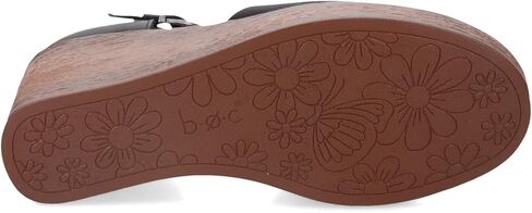 ب. نساء ، أليسون تسد in Kuwait