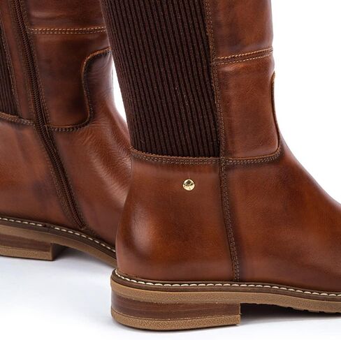 Pikolinos Boots Leather Alwaya للمرأة in Kuwait