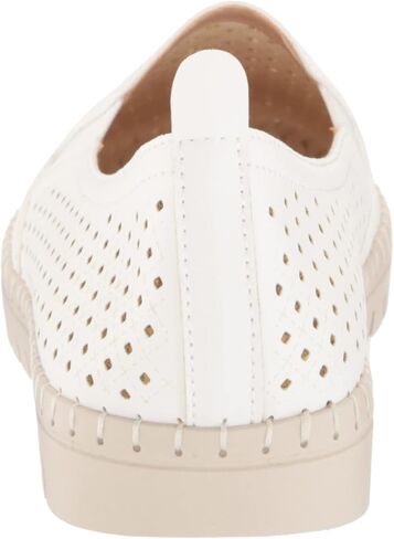 Easy Street Women's Fresh Sneaker in Kuwait