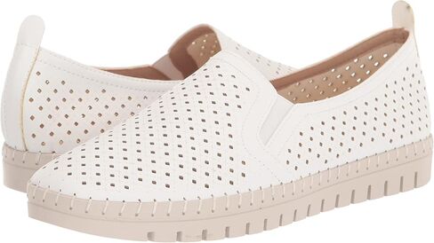Easy Street Women's Fresh Sneaker in Kuwait