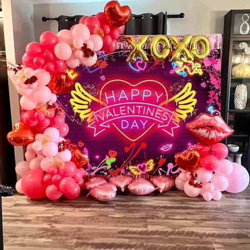 Happy Happy Valentine's Day Banner Backdrop 7x5ft Neon Red Graffiti Paint Heart Valentines Day Photography Background Valentines موضوع رومانسي رومانسي للزخارف الحزب لافتة (7x5ft (82 × 59 بوصة) in Kuwait