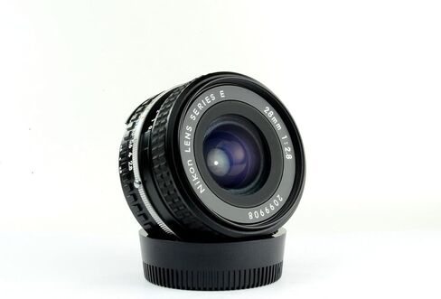 Nikon 28mm F/2.8 AIS Lens MF لكاميرات SLR DSLR (متجددة) in Saudi Arabia