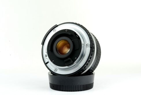 Nikon 28mm F/2.8 AIS Lens MF لكاميرات SLR DSLR (متجددة) in Saudi Arabia