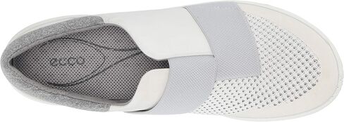 تنزلق الحياة الحيوية للمرأة ECCO على حذاء رياضة in Kuwait