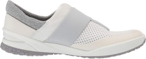 تنزلق الحياة الحيوية للمرأة ECCO على حذاء رياضة in Kuwait