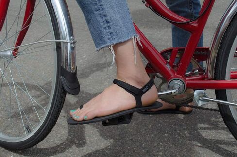 Xero Shoes Women's Gessie Lightweight Sandal - Parefoot Minimalist Sandal in Kuwait