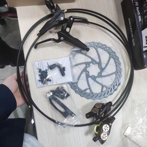 طقم أدوات فرامل قرص هيدروليكي للدراجة الإلكترونية مكون من 4 مكابس مطورة، قوة فرامل جافة 610 نيوتن متر، رافعة فرامل من سبائك الألومنيوم مع دوارات 180 مم، مملوءة مسبقًا بالزيت المعدني in Kuwait