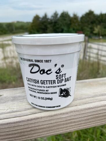 Doc's Catfish Dip Bait - Blude Slood Slood 12oz. in Saudi Arabia