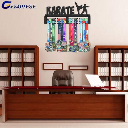 إطار رف حامل ميدالية الكاراتيه، معدن فولاذي أسود قوي، ميداليات مثبتة على الحائط in Kuwait