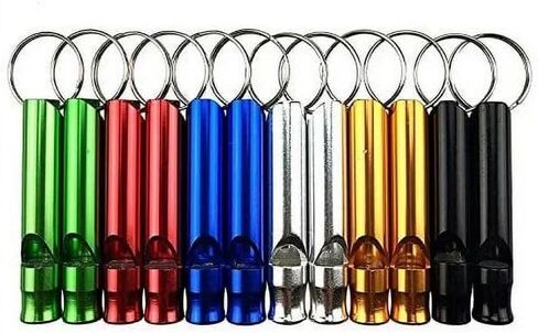 10pcs ألوان عشوائية طوارئ البقاء على قيد الحياة ، جمع أعضاء الفريق في الهواء الطلق ، وسلامة وبقاء سلسلة المفاتيح Hyper Whistle in Kuwait