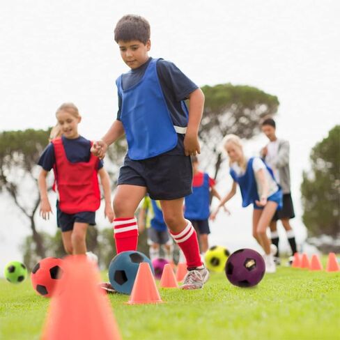 كرات ملعب مطاطية نيون من أتوميك أثليتيكس - 12 عبوة من الحجم التنظيمي، تتضمن مضخة وحقيبة تخزين in Kuwait