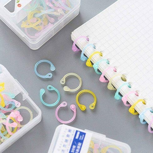 108 قطعة من البلاستيك متعدد الألوان، حلقات ورقية فضفاضة من أوراق الورق، حلقات دفتر الملاحظات، حلقات مفاتيح للكتاب، سلاسل مفاتيح، حلقات مفاتيح لبطاقات الورق الملفوف، قائمة ألبوم الصور، ثلاثة أحجام، 108 قطعة in Kuwait