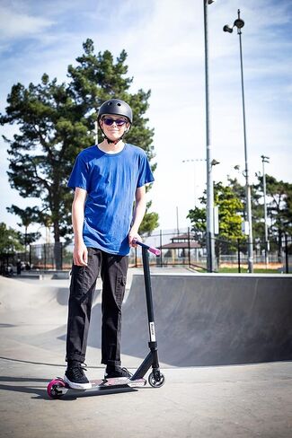 Razor Pro XXX Stunt Scooter - سكوتر خدعة متقدم بجودة احترافية للأطفال والمراهقين والبالغين. مقود مستقيم، عجلات عالية الأداء مقاس 110 ملم in Kuwait