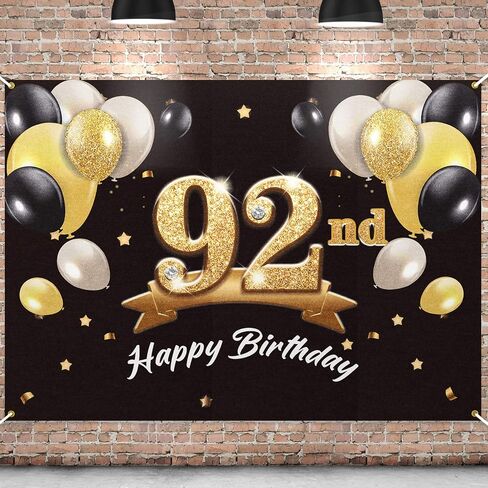 خلفية لافتة عيد ميلاد سعيد 92 - 92 لوازم زينة لحفلات عيد الميلاد للرجال - أسود ذهبي 4 × 6 أقدام in Saudi Arabia