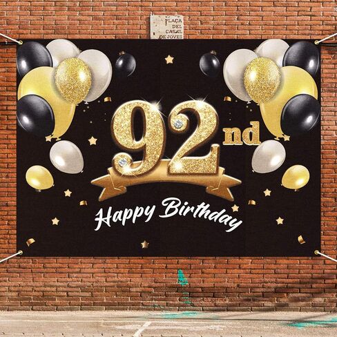 خلفية لافتة عيد ميلاد سعيد 92 - 92 لوازم زينة لحفلات عيد الميلاد للرجال - أسود ذهبي 4 × 6 أقدام in Saudi Arabia