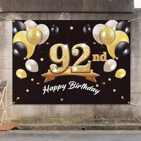 خلفية لافتة عيد ميلاد سعيد 92 - 92 لوازم زينة لحفلات عيد الميلاد للرجال - أسود ذهبي 4 × 6 أقدام in Saudi Arabia