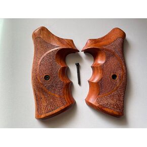 New Hardwood Grip Compatible with Taurus Compact Frame Tracker/Judge 17 44 415 425 450 617 627 692 Rough Texture & Checker Engraved #TRACKER05, Brown