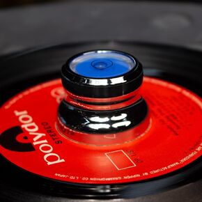 Multifunctional LP &45 RPM Balanced Vinyl Record Stabilizer with Spirit Level for Turntable Chrome Plating Over Brass Material in Kuwait