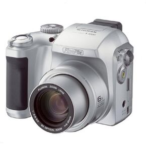 FujiFilm FinePix S3000 3.1MP Digital Camera w/6x Optical Zoom (Renewed)