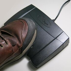X-keys USB Programmable Foot Pedal for Drag and Drop (XK-3 Front hinged)