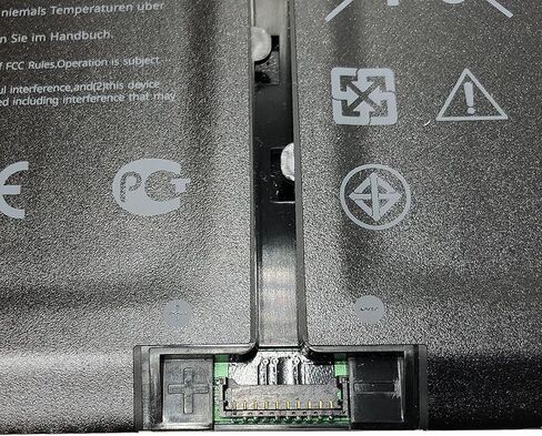 H5CKD PLAPTOP BATTERY استبدال Dell Vostro 5300 5401 5501 Latitude 3410 3510 لـ Inspiron 5300 5401 5408 5501 5508 5400 7405 7300 7500 2-in-1 Silver 07T8CD in Kuwait