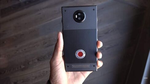 Red Hydrogen One ، 128 جيجابايت ، أسود ، مقفل (متجدد) in Kuwait