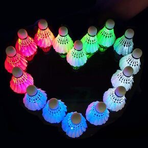 4 قطع LED لكرة الريشة الريشة الليلية المتوهجة لإضاءة الطيور للأنشطة الرياضية الداخلية in Saudi Arabia