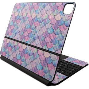 تتوافق الألياف الكربونية للجلد مع لوحة مفاتيح Apple Magic لـ iPad Air 13 بوصة (M2) 2024 - Scales Mermaid - غطاء شارات الواقي فينيل 3M Premium 3M - يسهل تطبيقه | مصنوع في الولايات المتحدة الأمريكية من قبل Mayyskins