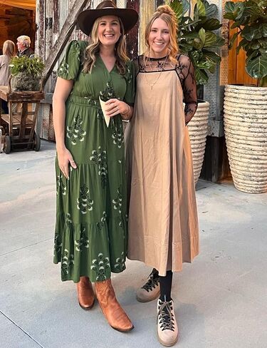 فستان نسائي طويل من الكتان بحافة متباينة وأشرطة سباغيتي ملابس صيفية للسفر والإجازات فساتين طويلة بدون أكمام in Kuwait