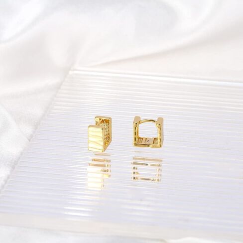 أقراط دائرية من الذهب عيار 14 قيراط للنساء من INNERDIVE، أقراط بمشبك ورق ذهبي عصري بمشبك على الأقراط النسائية in Kuwait