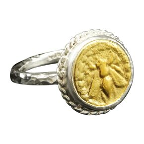 Caprixus 925 Sterling Silver two Tine Honey Bee 24K Gold Gold Gold Vermeil Bumblebee Signet Coin Rings Hammered Rings for Women Designer Fine Jewelry (US 7)
