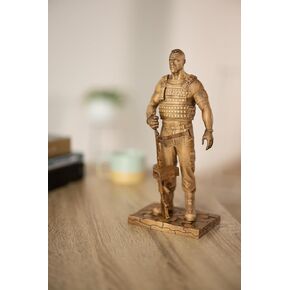 Handmade Wooden Cossack with Machine Gun Statue - Premium Beech Wood with Toner Finish, Hand-Carved Heroic Figurine, Rustic and Traditional Home Decor,Detailed Historical Art Sculpture for Living Room