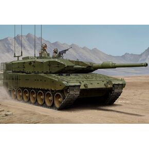 Canada Leopard 2A4M CAN 1/35 Tank Hobbyboss Model kit 83867