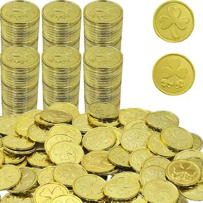 St. Patrick's Gold Plastic Shamrock Coins, 100 Coins 3-Leaf Clover Coin for Party Decoration Favors, Leprechaun, Pirate, Educational & Classroom Learning Activities Party Favor (100 Coins)