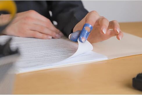 Tippi Micro-Gel Fingertip Grips ، الحجم 7 ، متوسطة ، متنوعة ، 10/حزمة in Kuwait