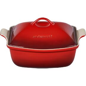 Le Creuset Heritage Stoneware Deep Baker With Lid ، 4.5 Qt. ، Cerise