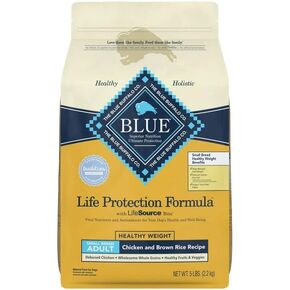 Blue Buffalo Life Protection Formula Healthy Weight Small Breed Dry Dog Food, Supports an Ideal Weight, Made with Natural Ingredients, Chicken & Brown Rice Recipe, 5-lb Bag