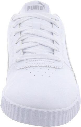 حذاء رياضي نسائي من الجلد من PUMA Vikky v3 مقاس 65 BM US WhiteWhiteSilver in Saudi Arabia