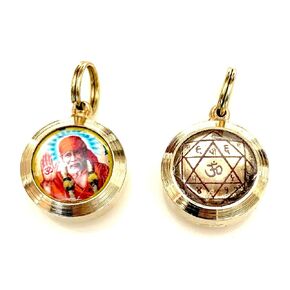 قلادة Shirdi Sai Baba Yantra Kavach - تعزيز التواضع والصبر والسلام الداخلي والإيمان بالقوى العليا