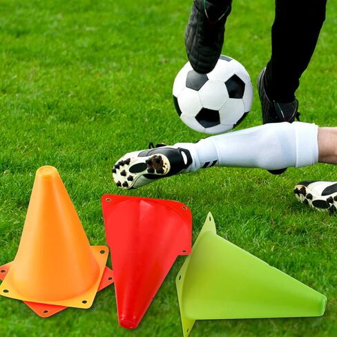 يحتوي مخروط العلامات الأرضية للتدريب الرياضي مقاس 7 بوصة على أربعة ألوان: الأحمر والأصفر والبرتقالي والأخضر. ينطبق على الأنشطة الداخلية والخارجية مثل كرة القدم وكرة السلة والتزلج. in Kuwait