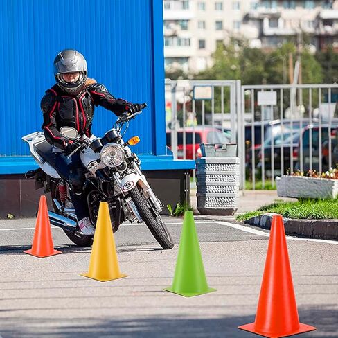 يحتوي مخروط العلامات الأرضية للتدريب الرياضي مقاس 7 بوصة على أربعة ألوان: الأحمر والأصفر والبرتقالي والأخضر. ينطبق على الأنشطة الداخلية والخارجية مثل كرة القدم وكرة السلة والتزلج. in Kuwait