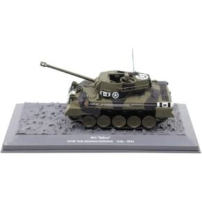 M18 Hellcat Tank Destroyer - Black Cat, 805th Tank Destroyer Battalion, Italy, 1944 (1:43 Scale)