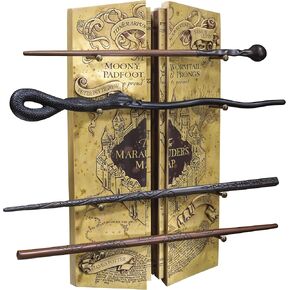 مجموعة Noble Collection Harry Potter Marauders مع منصة العرض - 31.5in (43 سم) 4 Wizard Wands with Marauders Map Display Stand - مجموعة أفلام مرخص رسميًا مجموعة Props Props Wands Wands